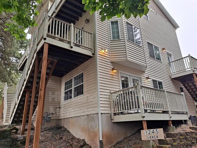 Building Photo - 1245 NE Williams St
