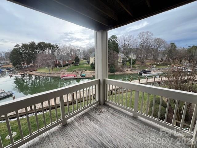 Building Photo - 103 Pier 33 Dr