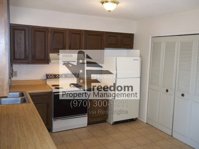 Building Photo - 496-32 1/8 32 1/8 Rd