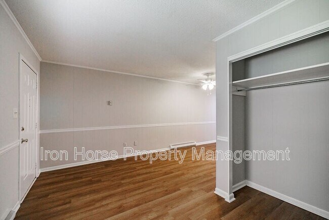 Foto del edificio - 550 Macon Hwy