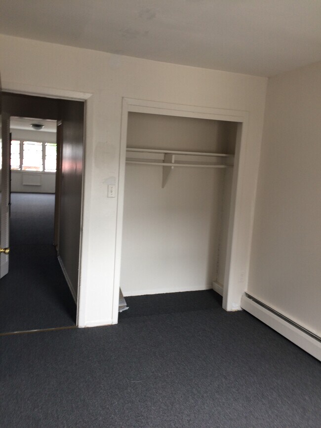 Building Photo - 4212 Gleane St