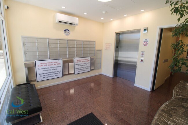 Foto del edificio - $2,995 - 350 N. Second Street, # 325-2 Bed...