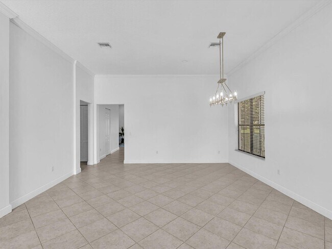 Foto del edificio - 2680 NW 84th Way