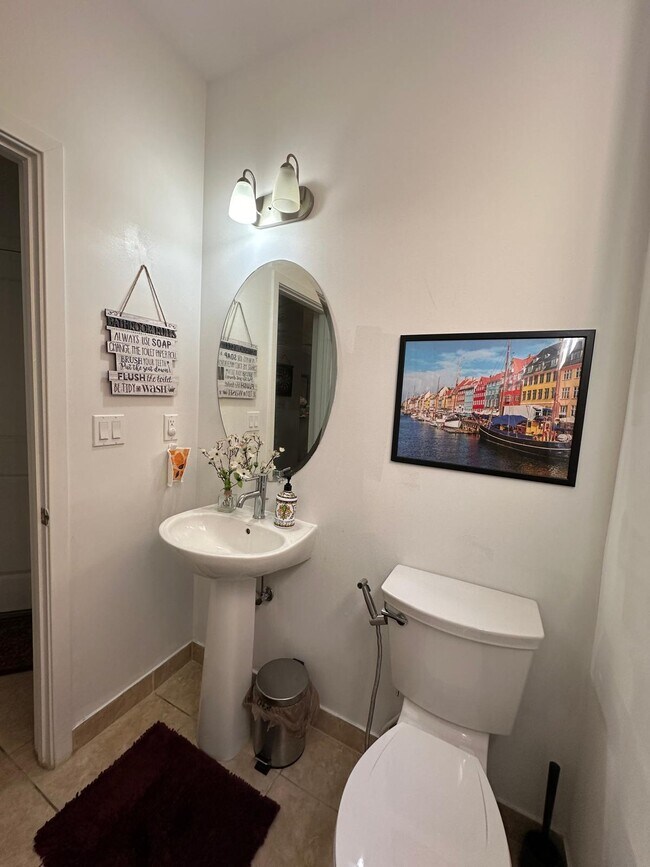 Foto del edificio - 4879 NW 55th Pl
