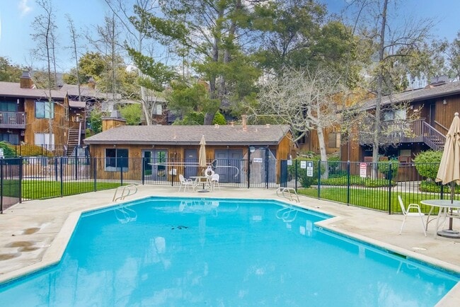 Foto del edificio - UPDATED2 Bed/2 Bath Alpine Oaks Condo