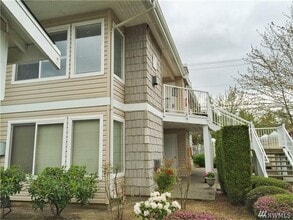 Building Photo - 11131 SE 208th St