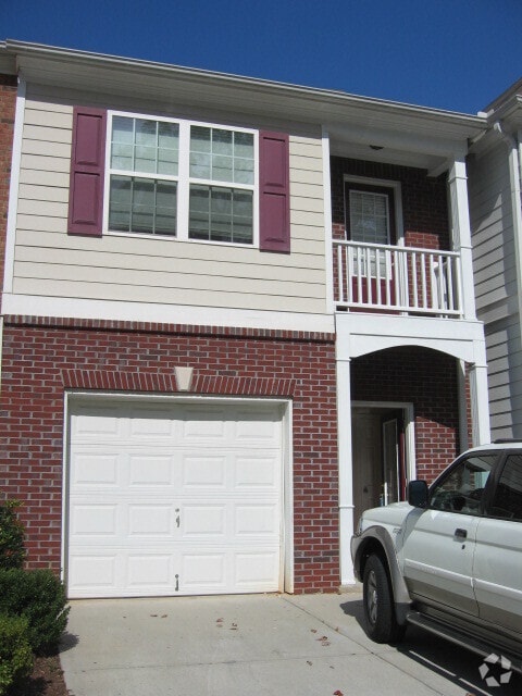 Building Photo - 2492 Emma Way