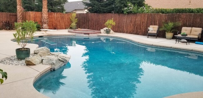 Building Photo - 3019 Rush Creek Ct