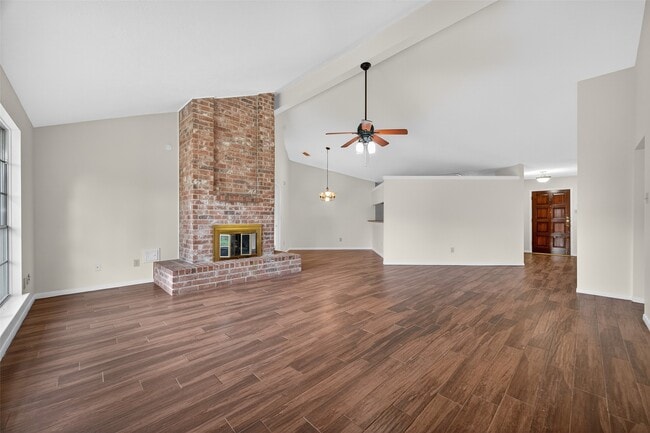 Foto del edificio - 3530 Campfield Ct