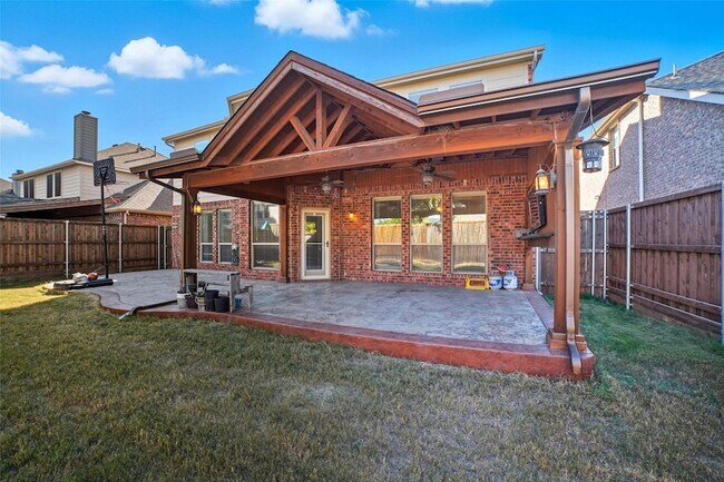 Building Photo - 1205 Dripping Springs Ln