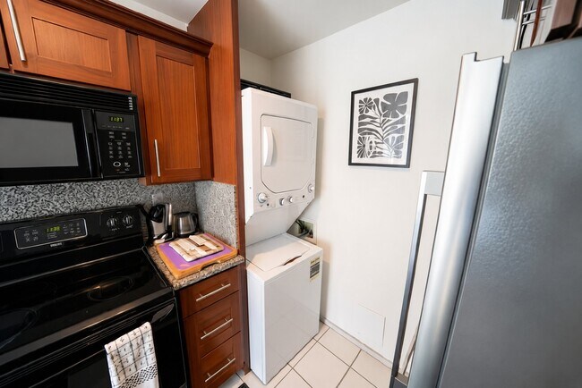 Foto del edificio - 2410 Cleghorn St