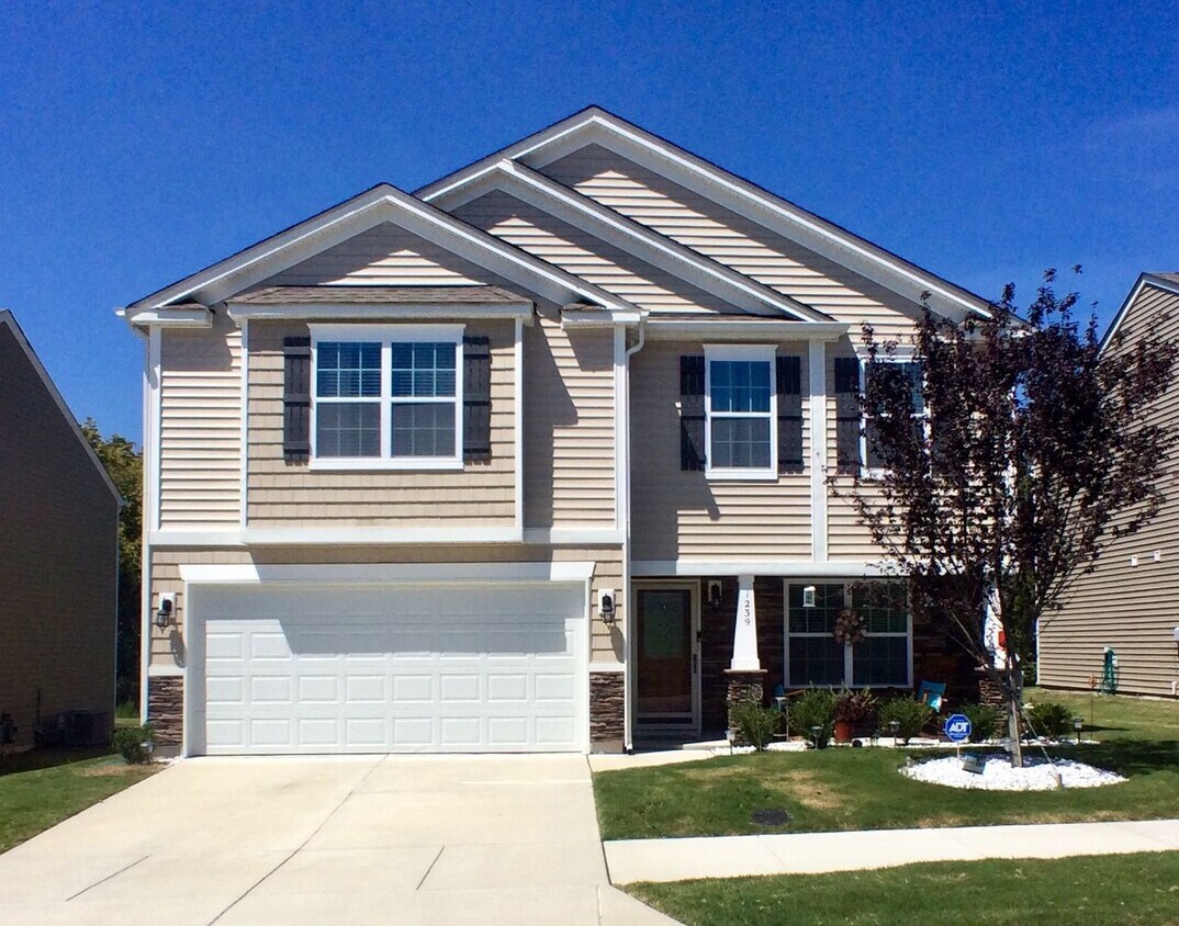 Primary Photo - 4BR/2.5BA Home Located in Hampden Village