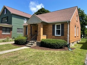 Building Photo - 615 Shenley Dr