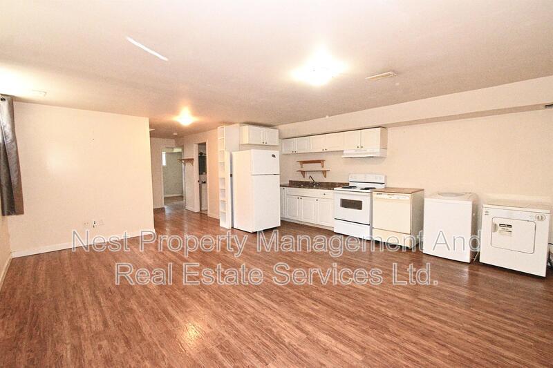 Primary Photo - 2647 Oak St