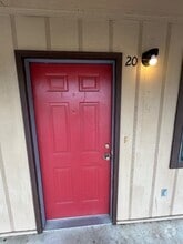 Building Photo - 721 N Vinita Ave