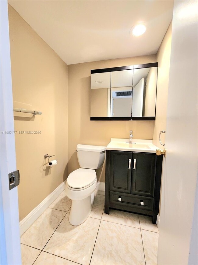 Foto del edificio - 1600 S Ocean Dr