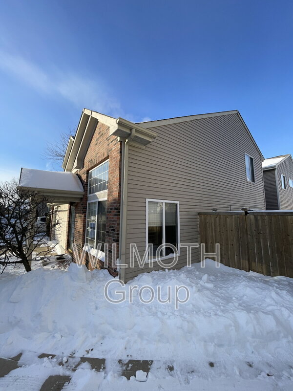 Building Photo - 612 Scotch Pine Dr