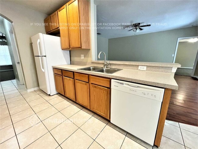 Building Photo - 7653 Nottinghill Sky Dr