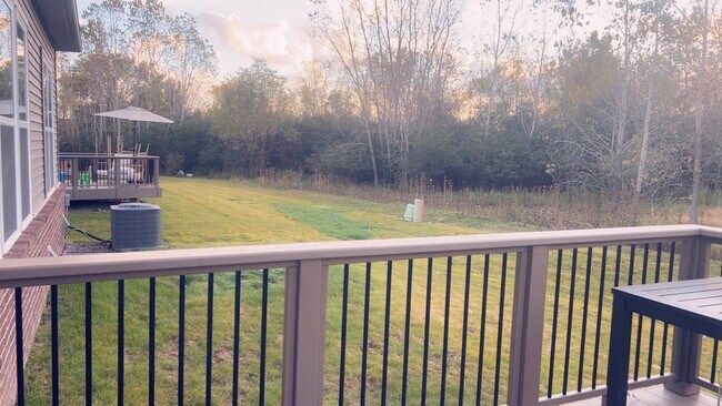 Foto del edificio - 3722 Park Creek Ln