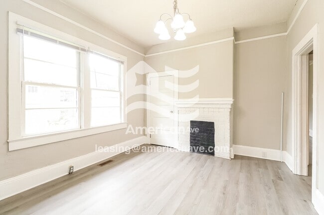 Building Photo - 806 Beech St