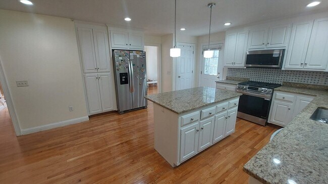 Foto del edificio - 339 Poplar St
