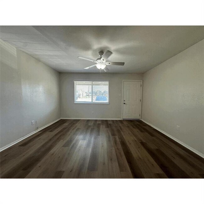 Foto del edificio - 5207 Tahoe Trail