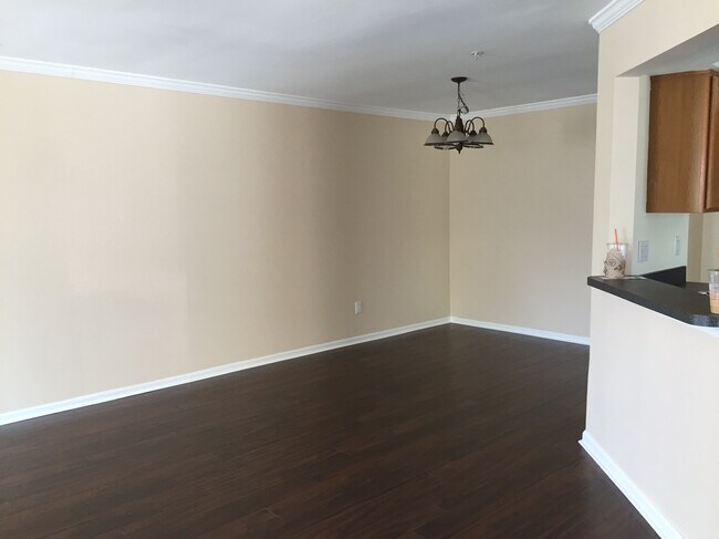 Foto del edificio - 6408 Preston Way