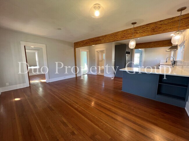 Foto del edificio - Charming Washburne Home