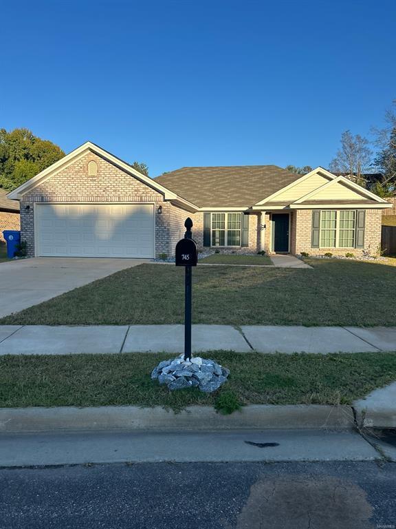 Foto principal - 745 Park Ln