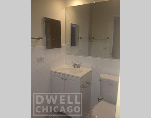 Building Photo - 6000 N Kenmore Ave