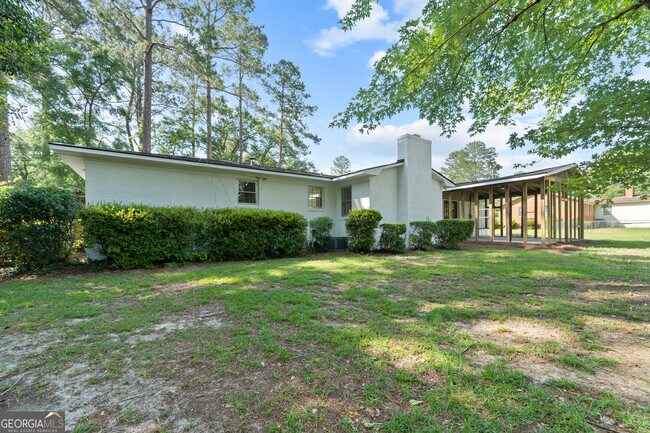 Foto del edificio - 223 Brookwood Dr
