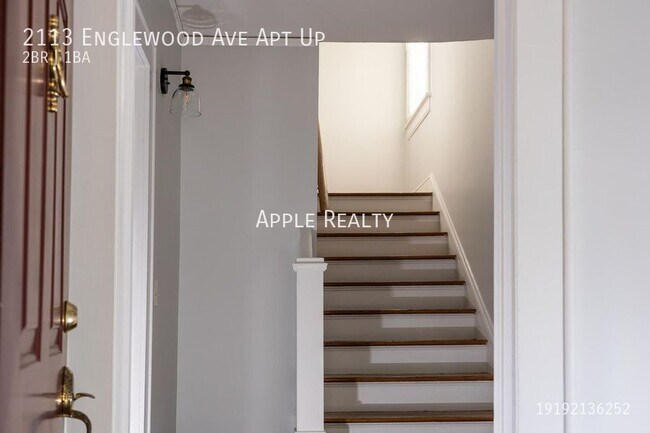 Foto del edificio - 2113 Englewood Ave