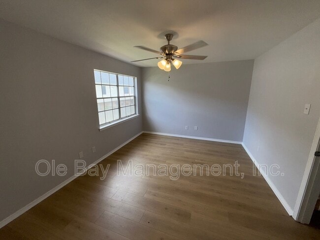 Building Photo - 112 Du Rhu Dr