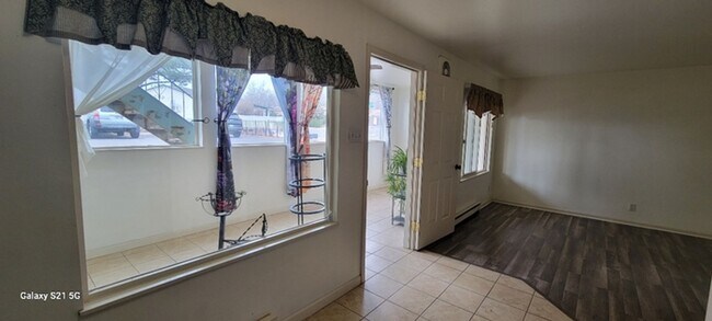 Foto del edificio - 62 Glenroyal Dr-1