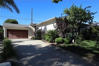 Building Photo - 5313 Calle de Arboles