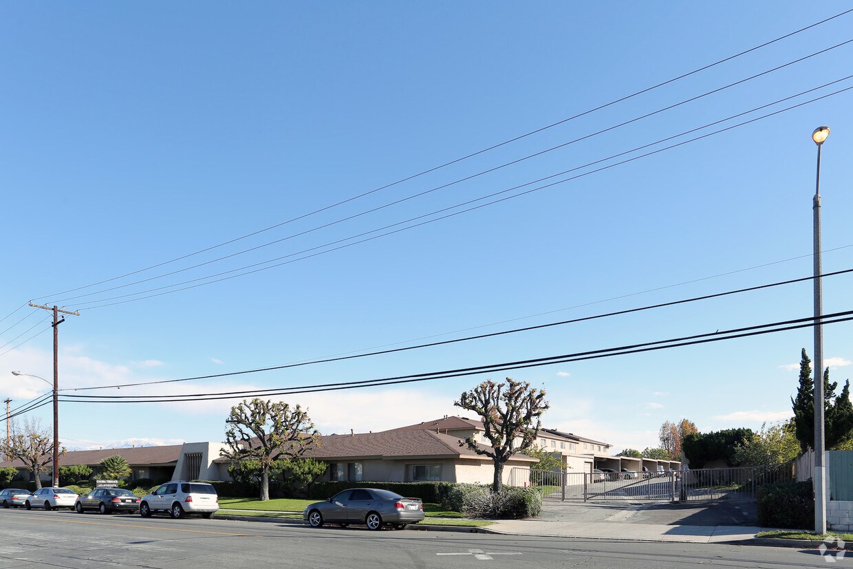 Colima Terrace Apartments Rowland Heights, CA