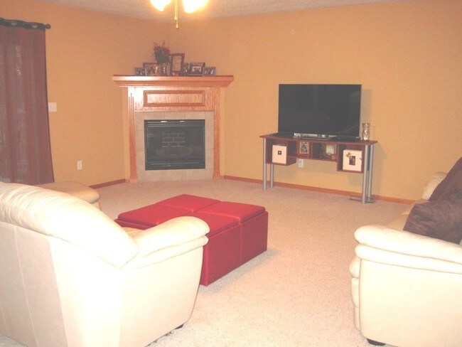 Foto del edificio - 1263 N Dodge St Ct