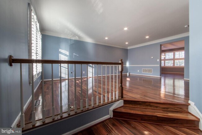 Building Photo - 124 Ivy Hills Terrace