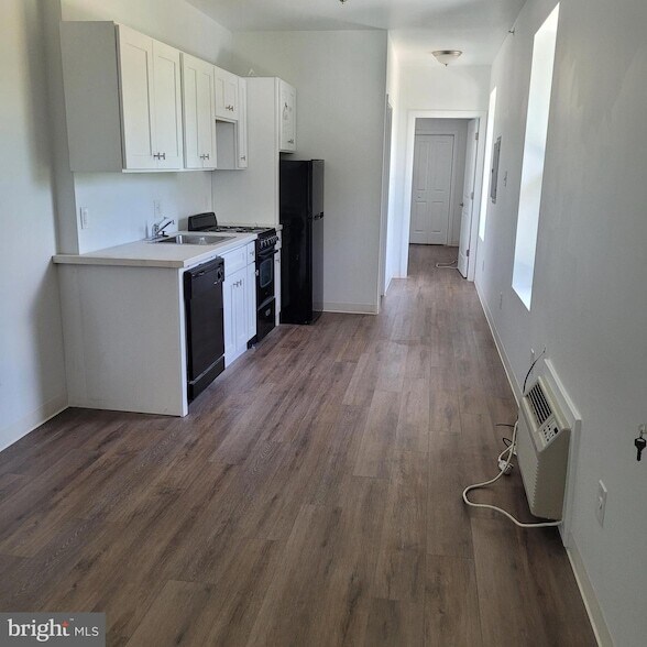 Foto principal - 1412-18 Windrim Ave
