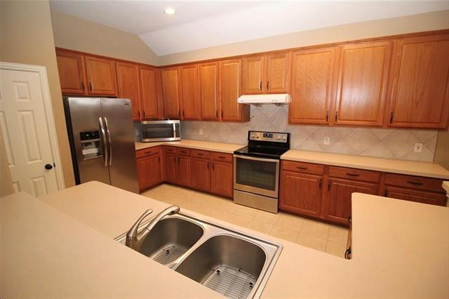 Building Photo - 1621 Woodstream Ln