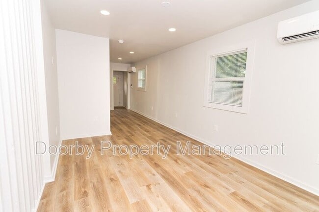 Foto del edificio - 1808 E 13th St