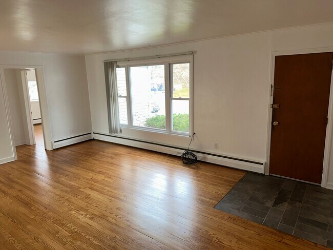 Building Photo - 27 Dart Dr