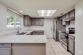 Building Photo - 12304 Tipperary Cove