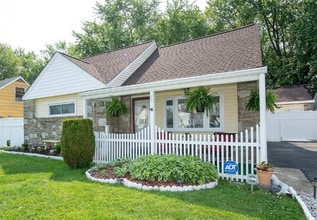 Building Photo - 11013 Stevens Rd