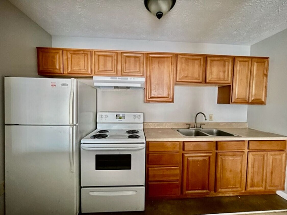 Foto del edificio - NORWALK - 1 Bedroom Move-In Ready!