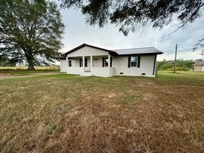 Building Photo - 2867 Co Rd 24