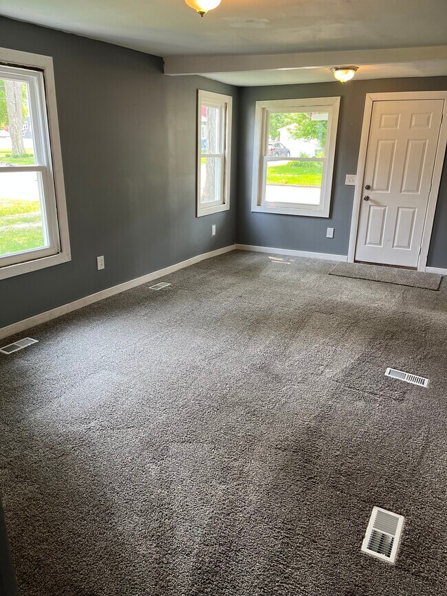 Living Room - 212 W Maple St