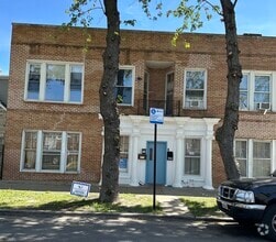 Building Photo - 2847 S Homan Ave