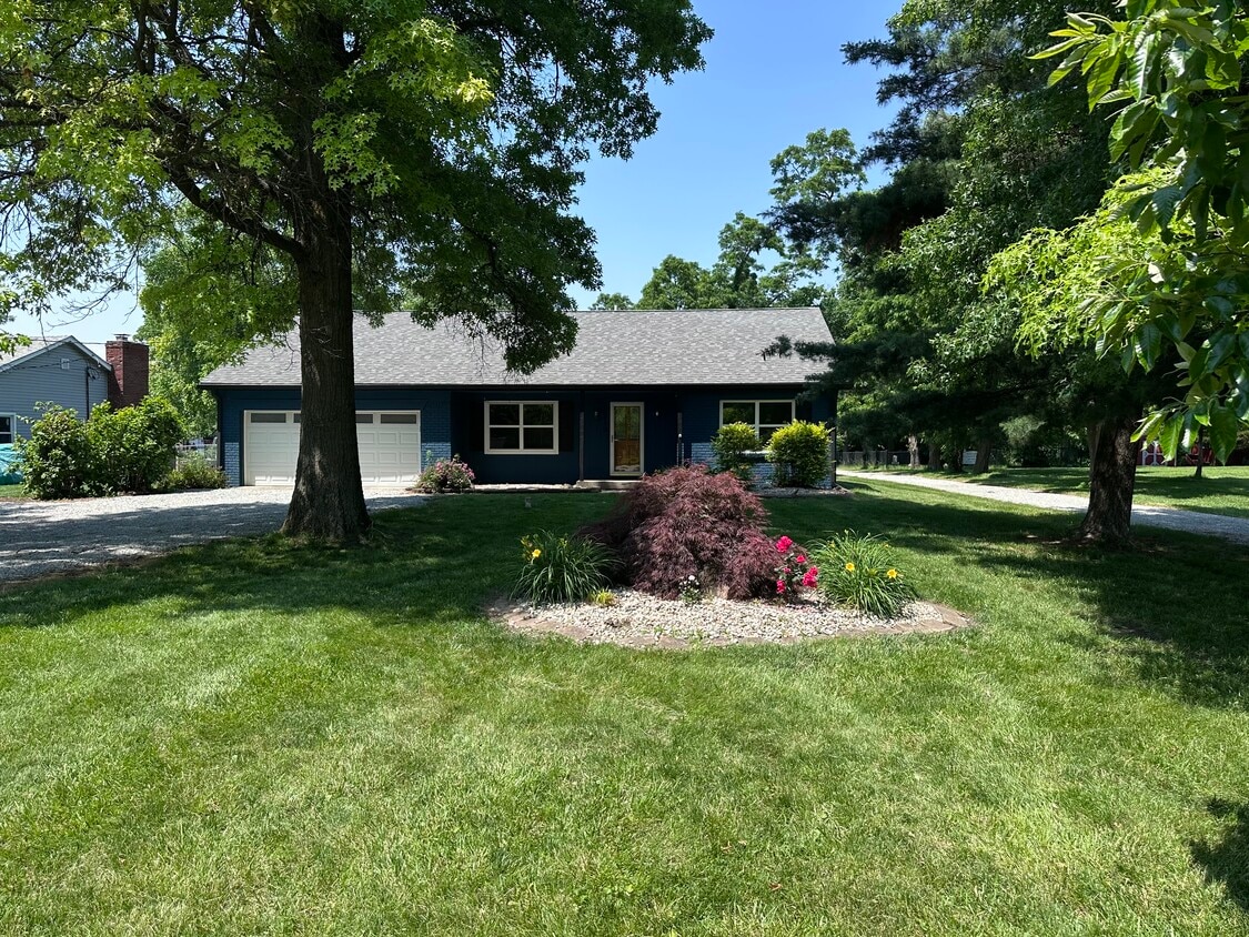 Foto principal - 1210 W 161st St