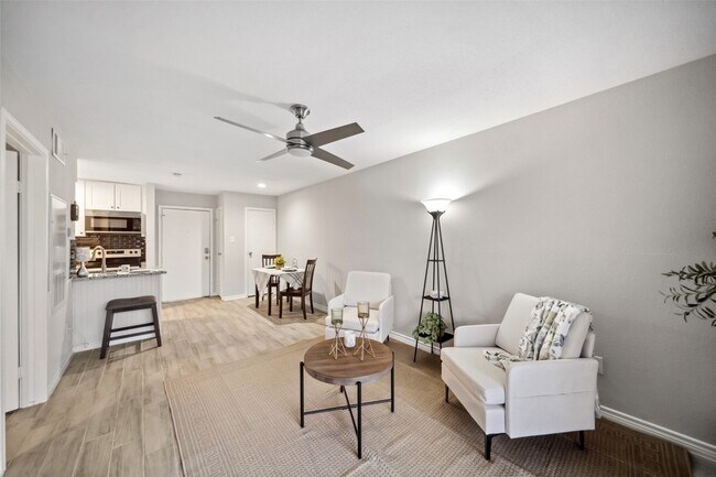 Foto del edificio - 13151 Walden Rd